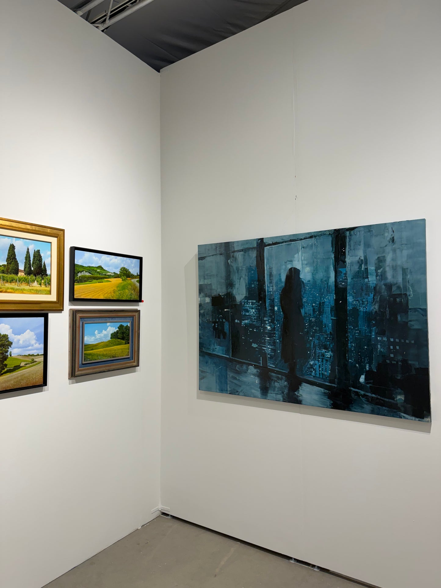 New York fading blue IV