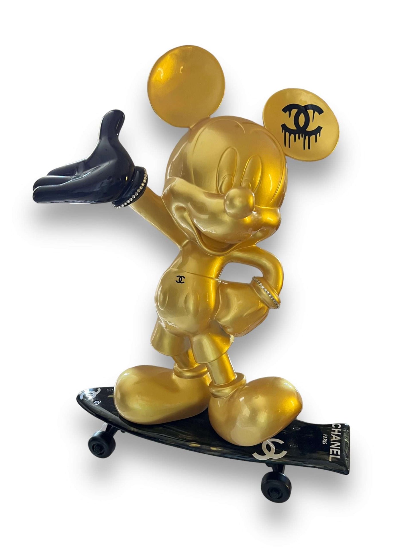 Mickey Gold on Skate