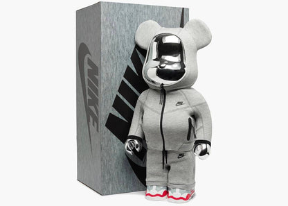 Medicom Toy 1000% Bearbrick Nike Tech fleece